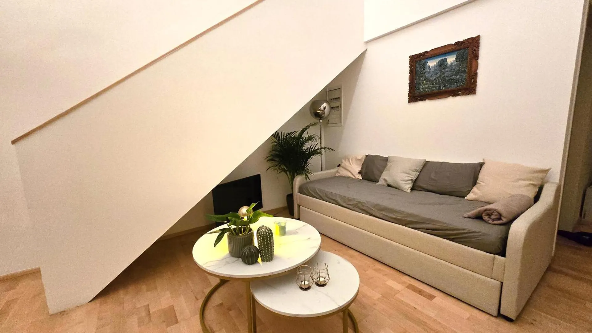Charmante Hofwohnung Im Herzen Von Wien Apartment